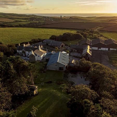 Downe Cottages Hartland Esterno foto