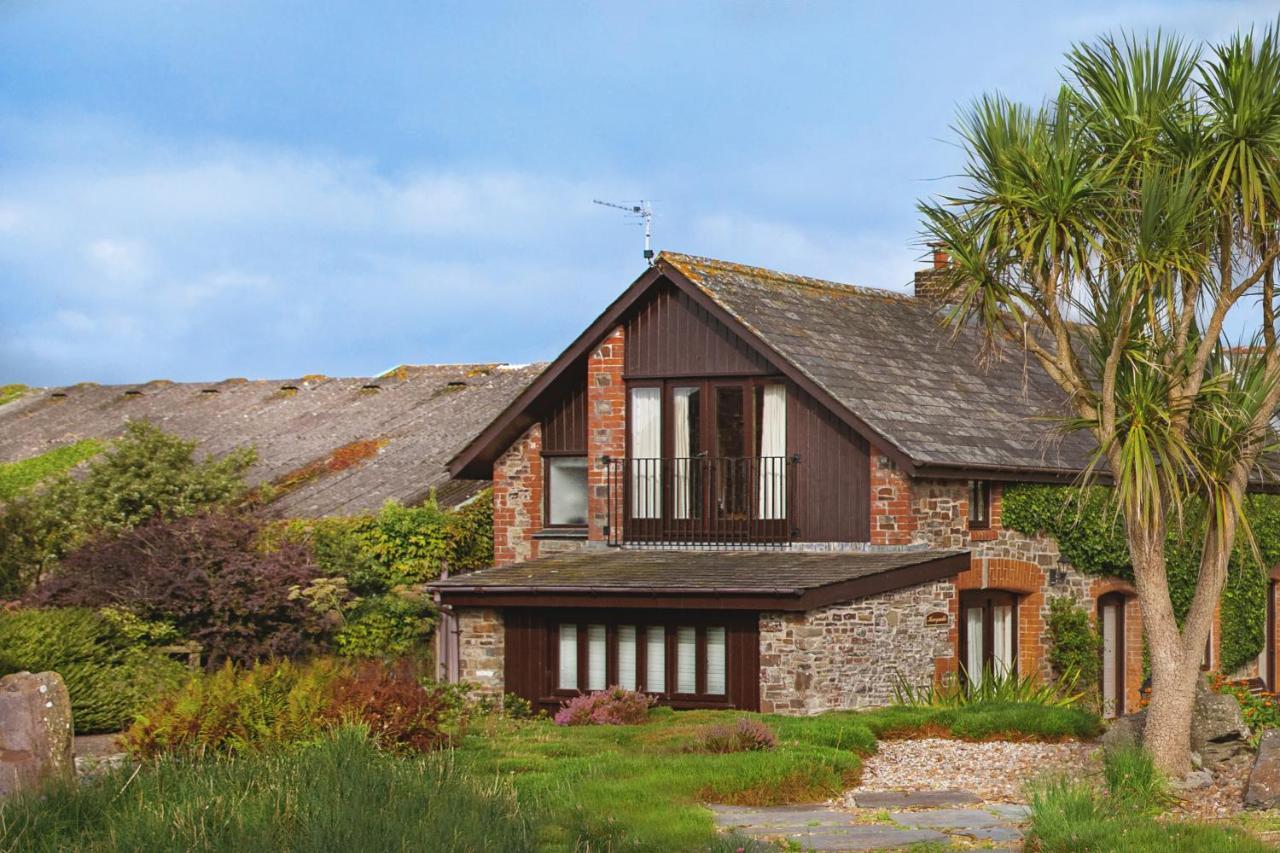 Downe Cottages Hartland Esterno foto