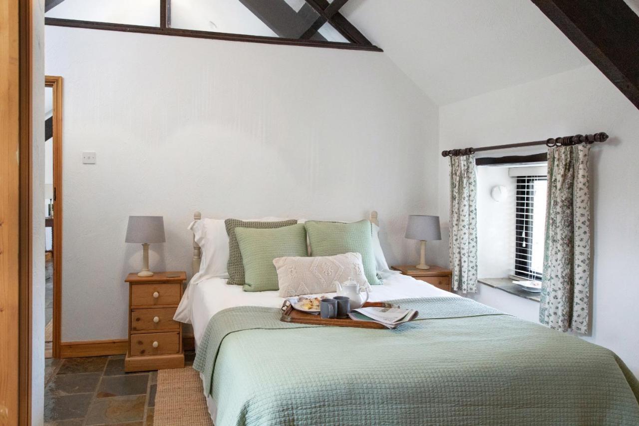 Downe Cottages Hartland Esterno foto