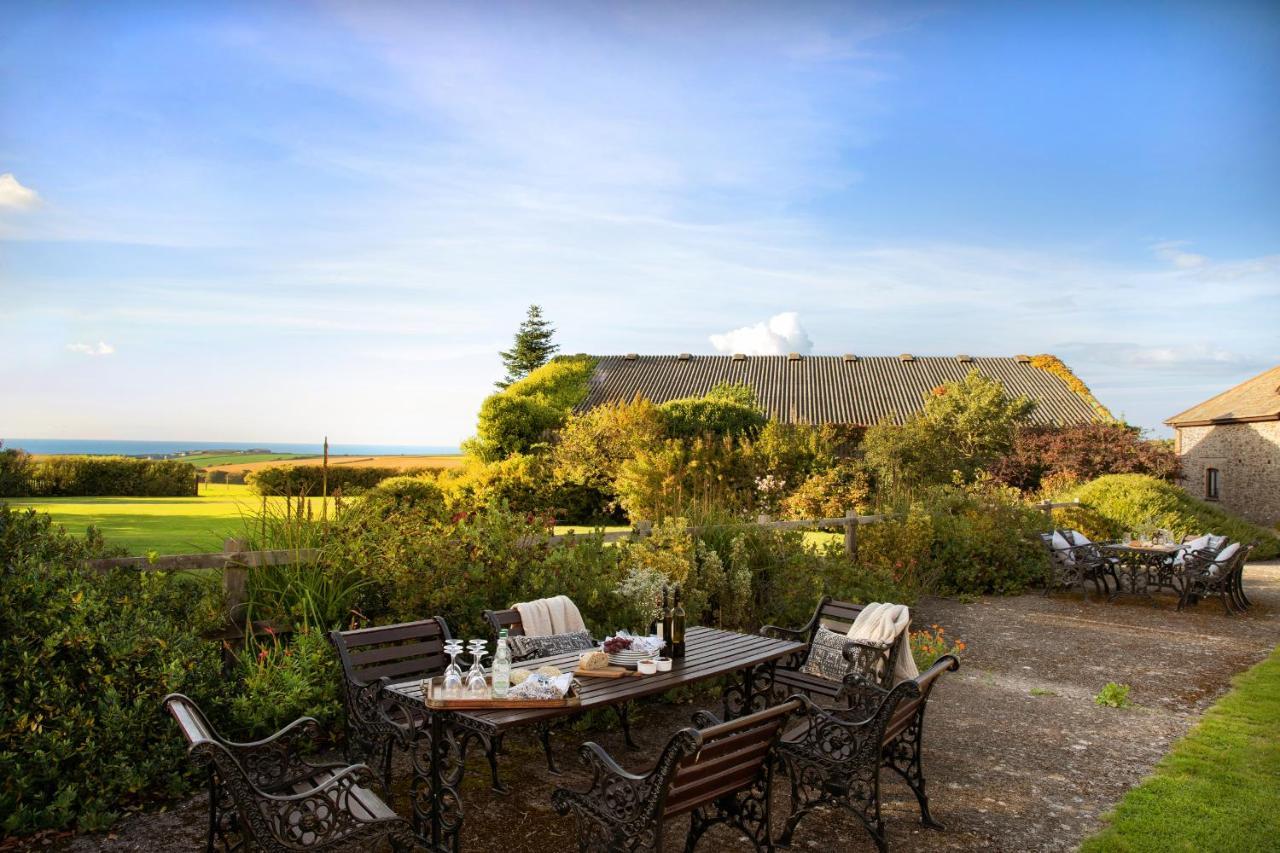 Downe Cottages Hartland Esterno foto