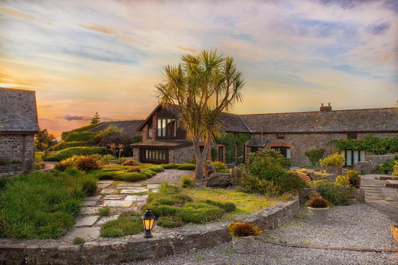 Downe Cottages Hartland Esterno foto