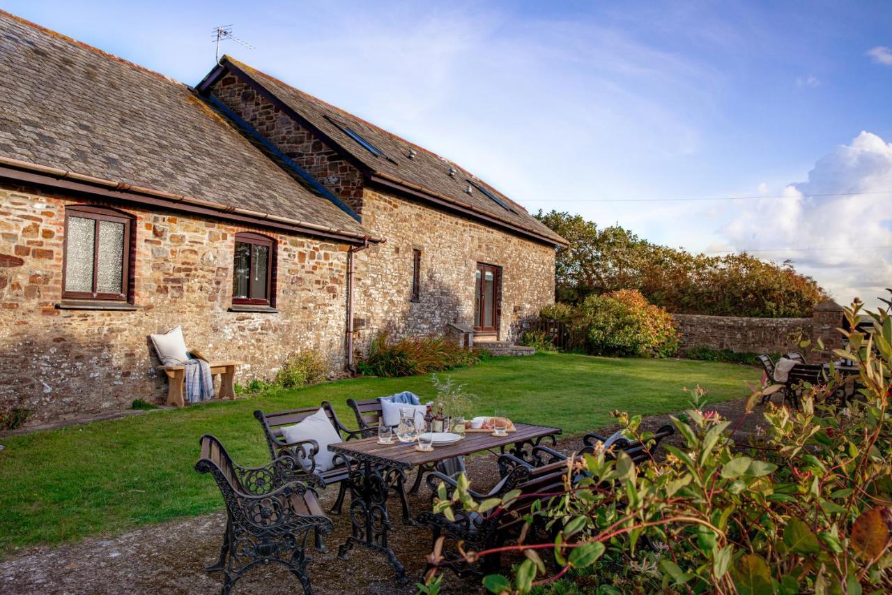 Downe Cottages Hartland Esterno foto