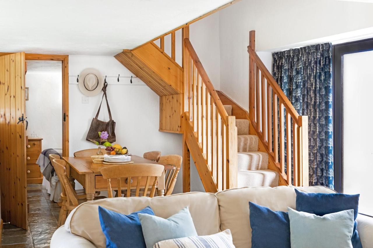 Downe Cottages Hartland Esterno foto