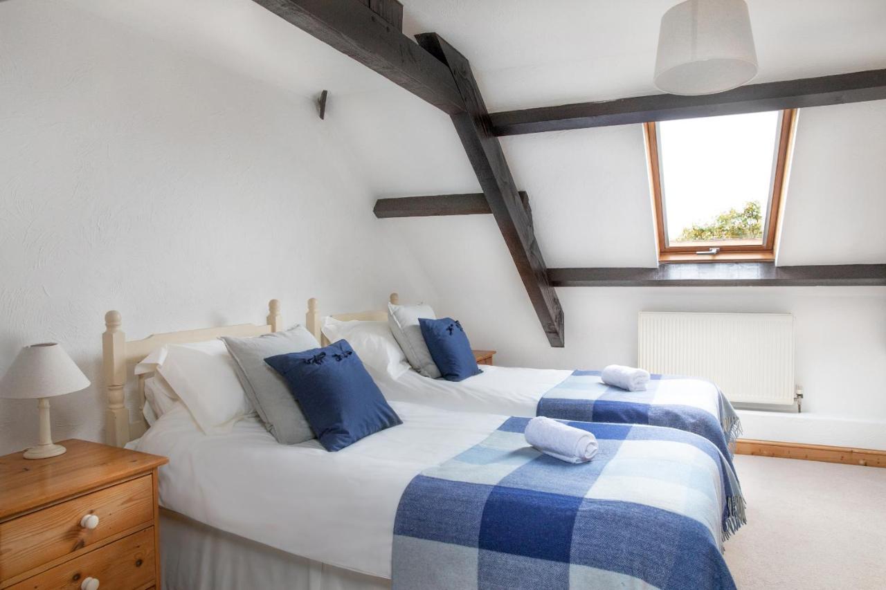 Downe Cottages Hartland Esterno foto